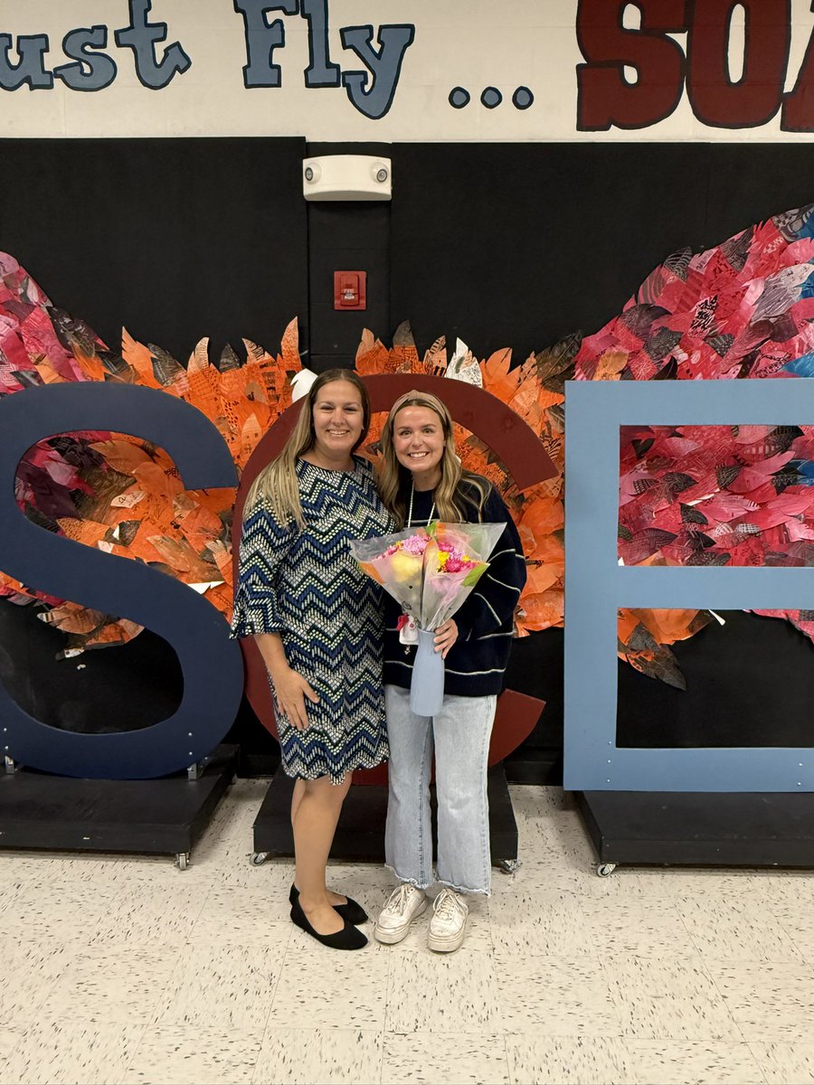 SCEAbramczykAP's tweet image. Congratulations to @SCE_MissB for being named the SCE Teacher of the Year for the 25-26 school year! We got to celebrate Miss Berkstresser today with her students and family!