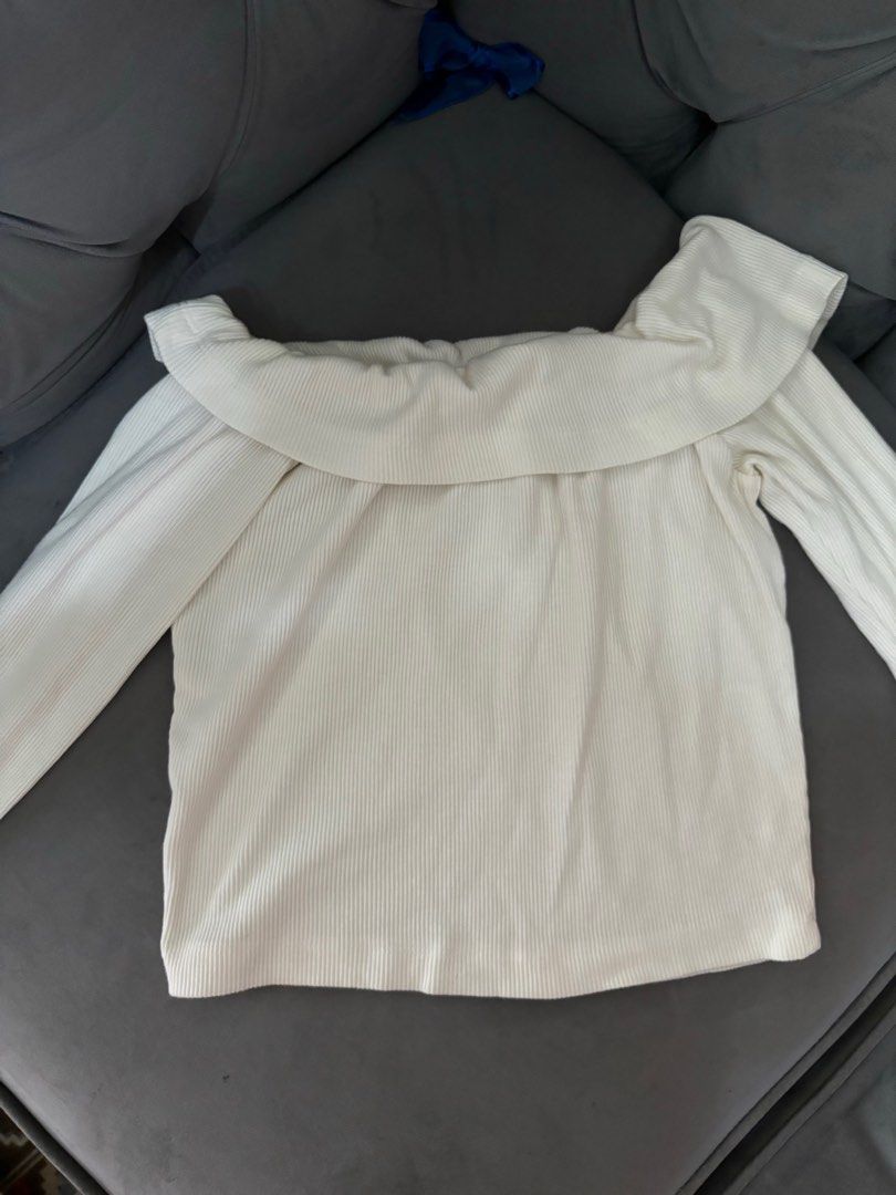wts sabrina long sleeve off white brand aesthete yourlife bisa oren yaa 38k incl adm
#zonajajan #wts #aestheteyourlife