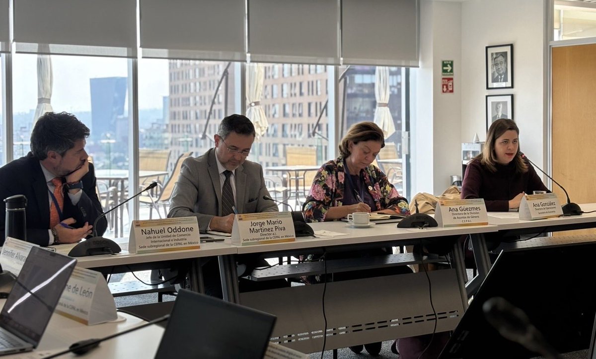 nahueloddone's tweet image. #Hoy @cepal_onu @SE_mx @mujeresgobmx @Tu_IMSS @OITMexico @ONUMX conversamos sobre “propuesta de normatividad para implementar políticas de #cuidados dirigida al Sector Privado como pauta para una política de desarrollo productivo inclusiva en #México” 

🇲🇽Trenza de los cuidados🇲🇽