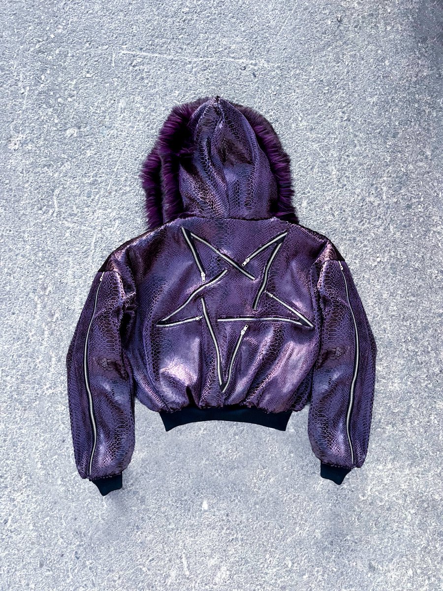 mviraa's tweet photo. sewn by me https://t.co/MnbsMeqiKK