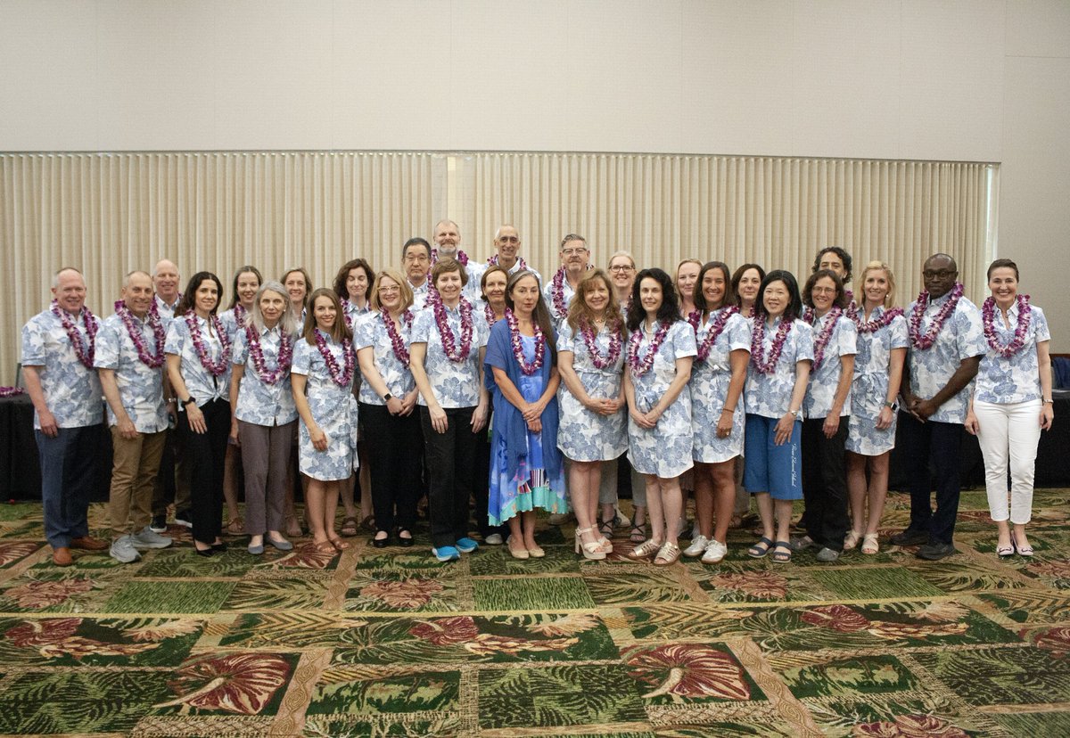 NeuroOnc's tweet image. A huge THANK YOU to SNO leadership for their guidance for the Annual Meeting and beyond. #SNO2025 #WFNOS