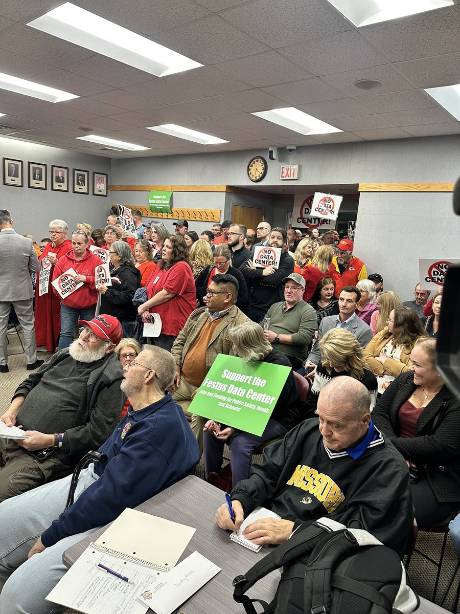It’s a packed house here at <a href="/CityofFestus/">City of Festus</a> city hall. Residents have shown up to protest a proposed data center. We will hear from both sides and have the results from tonight’s vote at 9 and 10 p.m. on <a href="/FOX2now/">FOX2now</a>.