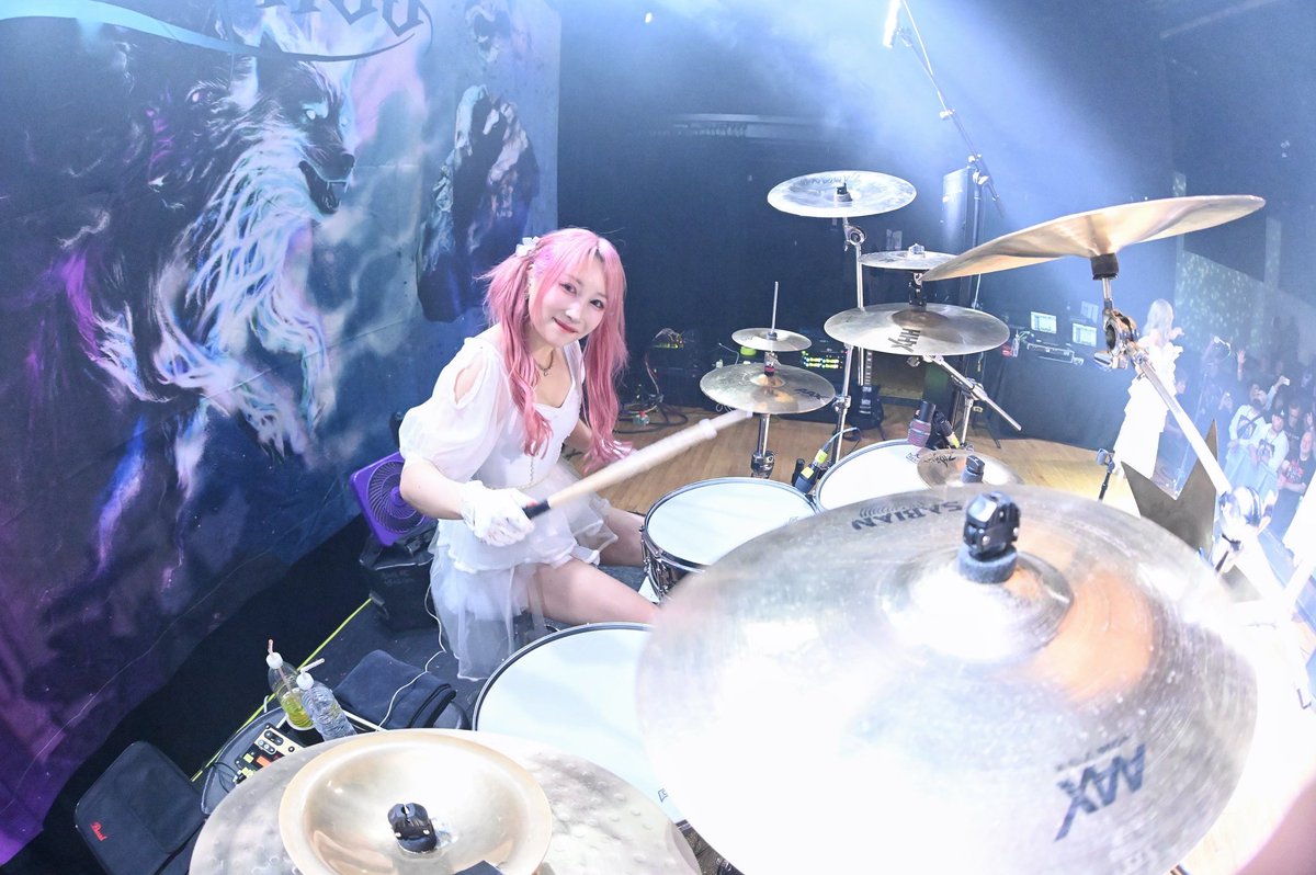 harupidrums's tweet image. US tour🇺🇸 LIVE Photo📸　
Vol.2 カメラ目線👀編
#LOVEBITES #Haruna