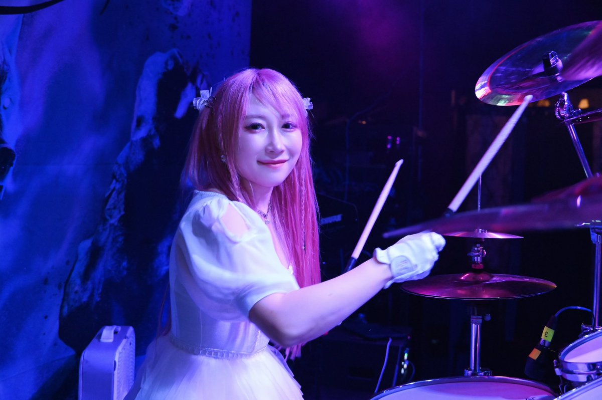 harupidrums's tweet image. US tour🇺🇸 LIVE Photo📸　
Vol.2 カメラ目線👀編
#LOVEBITES #Haruna