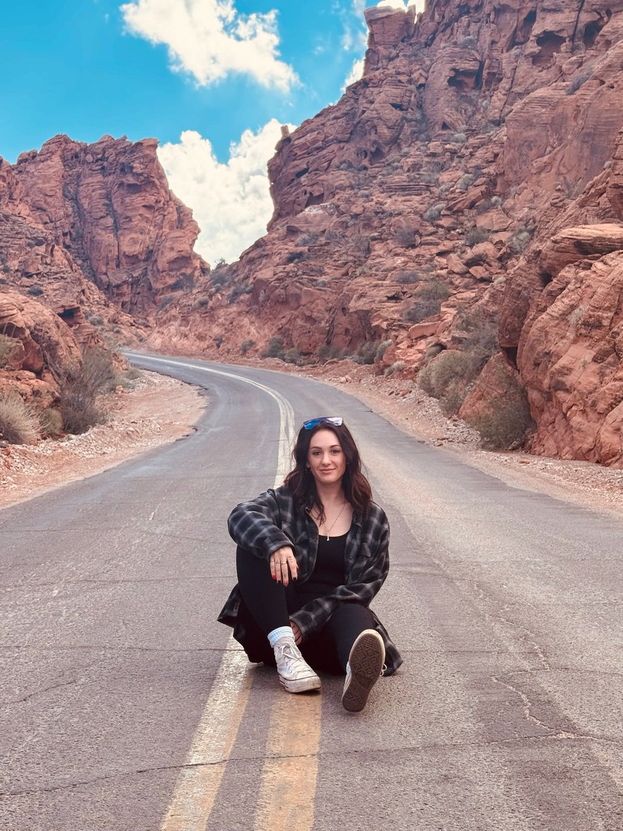 Day 1. Simply amazing. 
<a href="/ValleyOfFireLV/">Valley of Fire</a> <a href="/ValleyOfFireNV/">Valley of Fire</a> <a href="/Vegas/">Las Vegas</a> <a href="/NicoleDube19/">Nicole Dube</a>