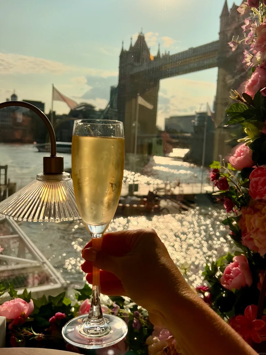 The £35 I spent in London was the best deal ever! I really showed off again!