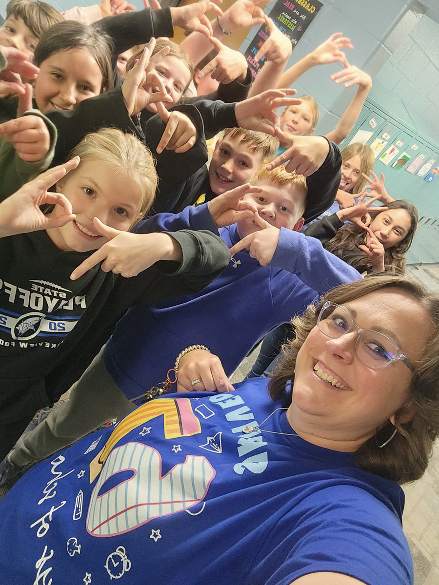 If you can't beat 'em, join 'em! Happy 6-7(th) day of school! :)