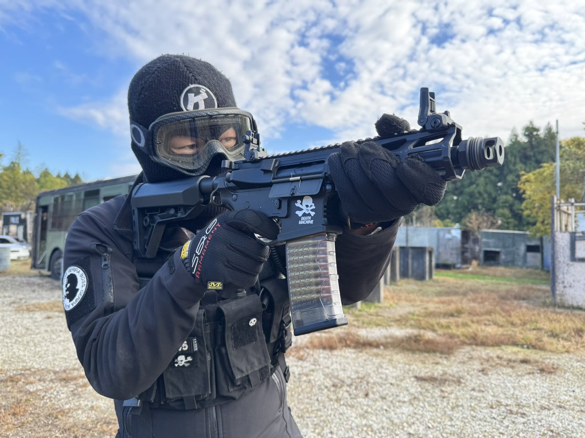BossGerira's tweet photo. 本日からG&G DEATH MACHINE Σ が発売。ボスゲリラが企画したサバゲで勝てる最強マシン第4弾!300丁の限定モデルシリアルNo.入りで全国の小売店で発売中!
これを逃したら2度と買えないアイテムDEATH😊
#デスマΣ
#DeathMachineΣ
#ボスゲリラ
#バーストヘッド https://t.co/Gjuh4oq95B
