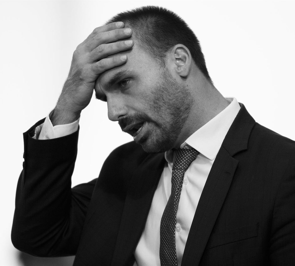 esquerdaverde_'s tweet image. 🚨URGENTE! Trump ACABOU de RETIRAR as TARIFAS de 40% sobre carnes, café e outros produtos agrícolas. Trump ELOGIOU o presidente Lula e DESCARTOU o BOLSONARISMO! Eduardo Bolsonaro tá em PRANTOS nesse momento! 🇧🇷👍