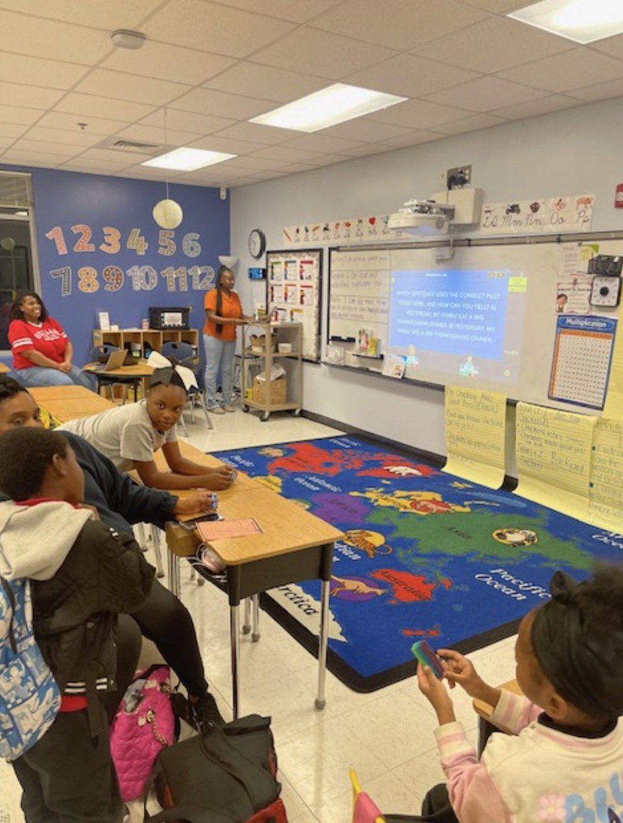 #ThankfulThursday Literacy Night was a hit! Grateful for Ts who created engaging activities for our families and for all of those who supported! #destinationexcellence 🚌📚<a href="/TiambiWalker/">Tiambi Walker</a> <a href="/CJohnsonCST/">Candice E. Johnson, Ed.S</a>