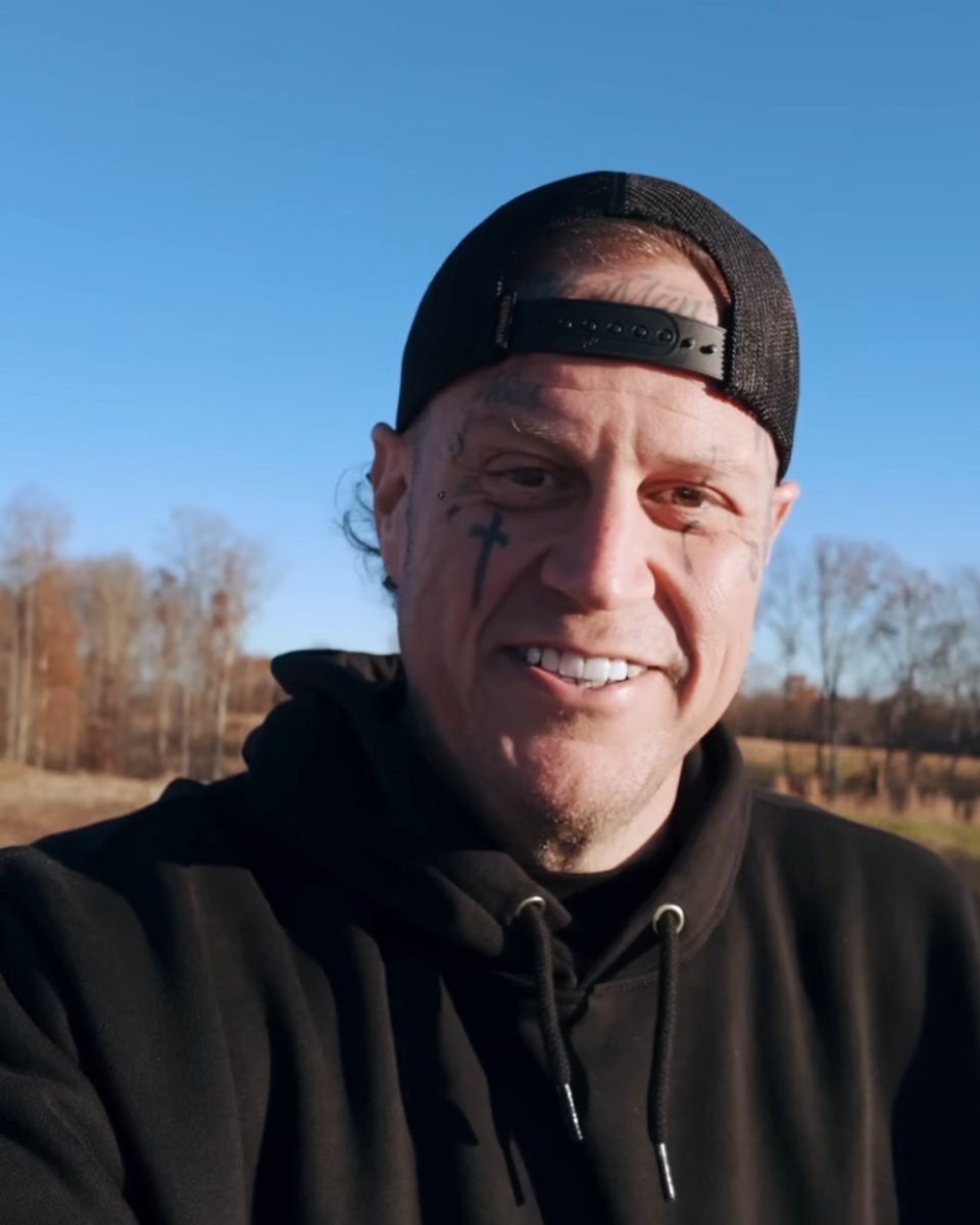 PageSix's tweet image. Jelly Roll revealed his dramatic clean cut look after shaving his face for the first time in ten years. 📸: Instagram