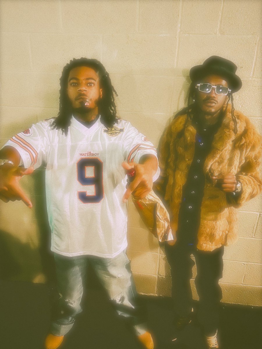 TrapSo8200's tweet photo. ☃️❄️☃️❄️☃️❄️ https://t.co/kjcoHGPGiI