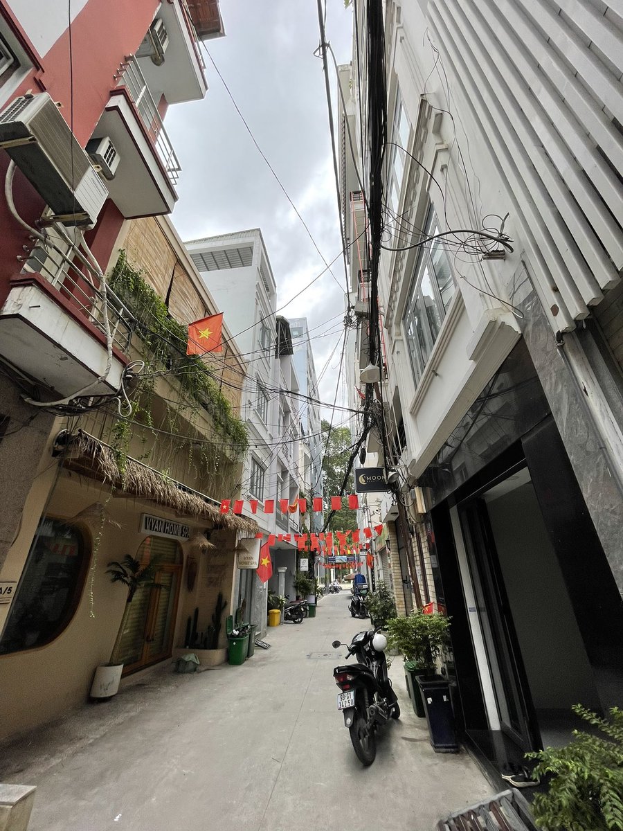 Khue_SK's tweet image. 今日は路地裏のお洒落カフェにて

塩カフェ60000vnd

おはようございます

#カフェ #路地裏 #ベトナム