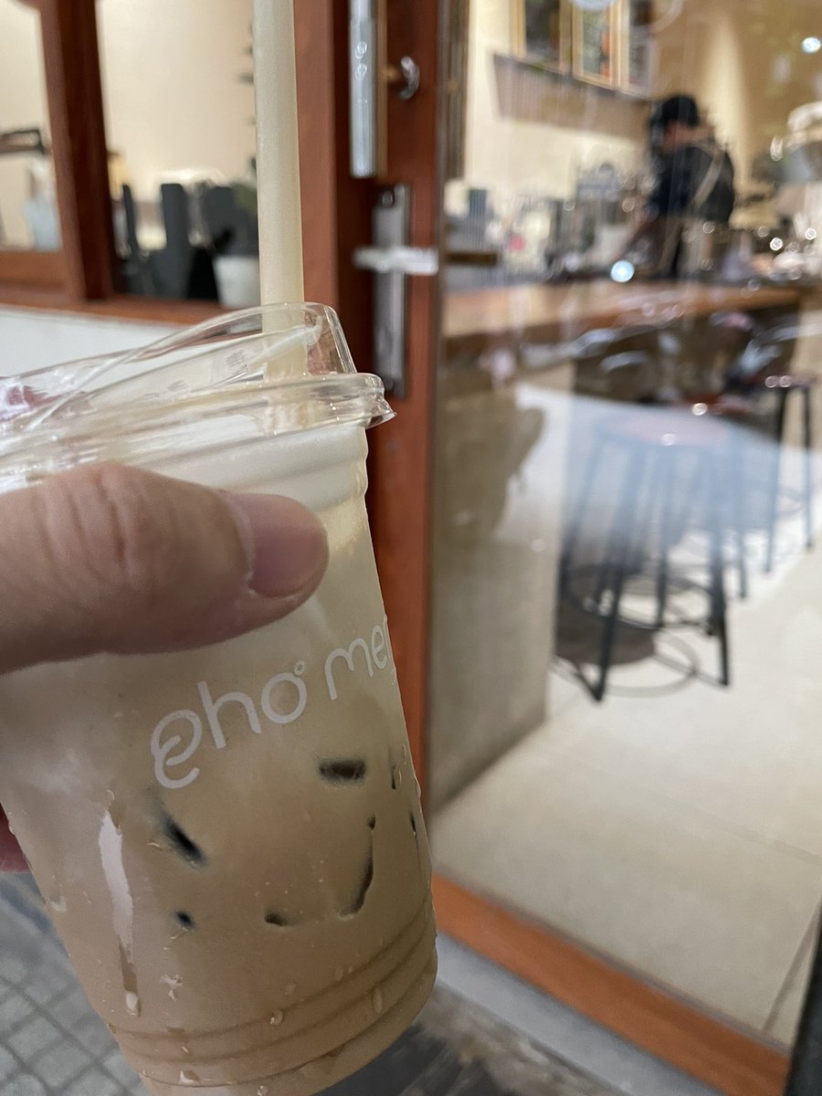 Khue_SK's tweet image. 今日は路地裏のお洒落カフェにて

塩カフェ60000vnd

おはようございます

#カフェ #路地裏 #ベトナム