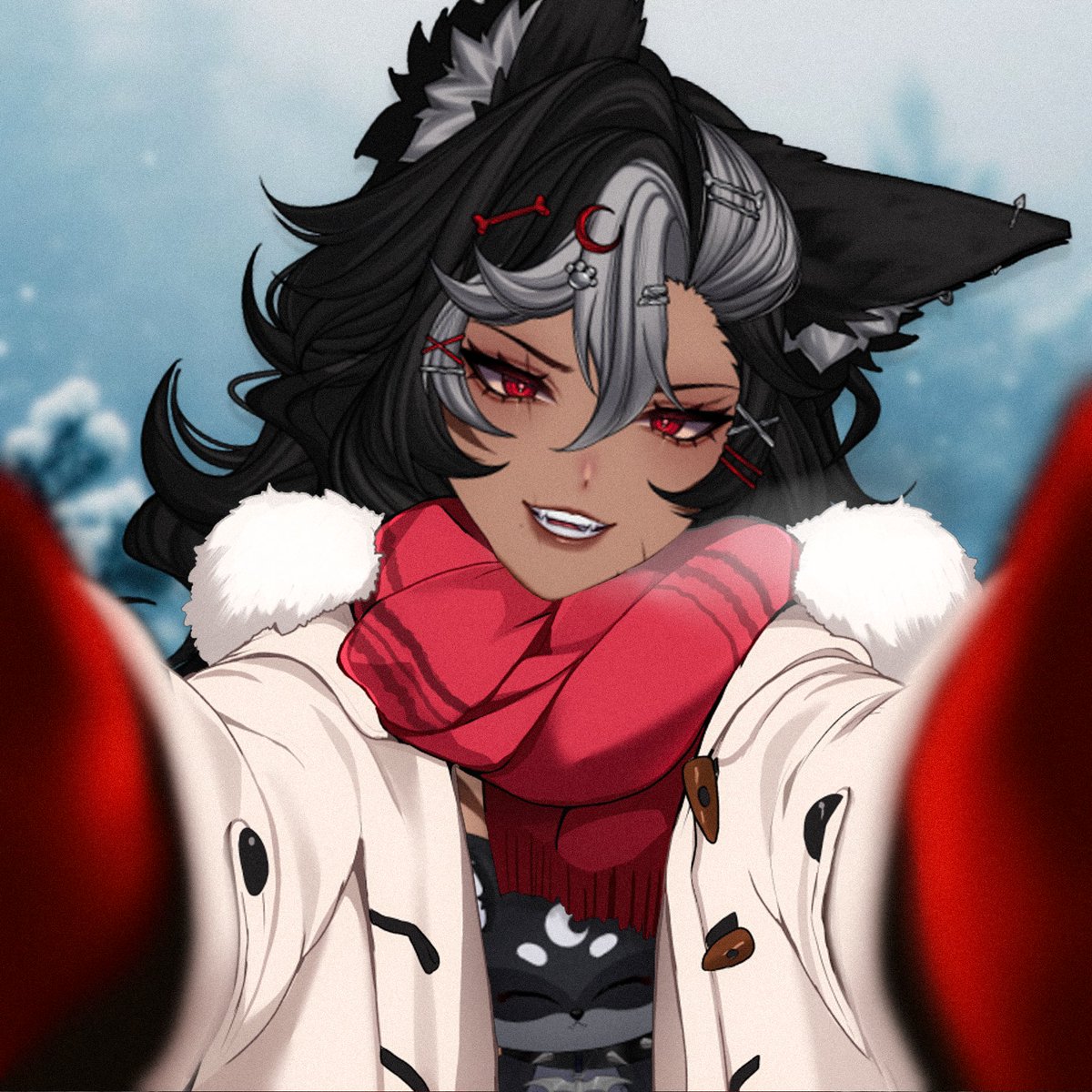 It's officially cold enough to wear a coat, let's go get hot cocoa! ♥☕️
Loki is under my coat though...