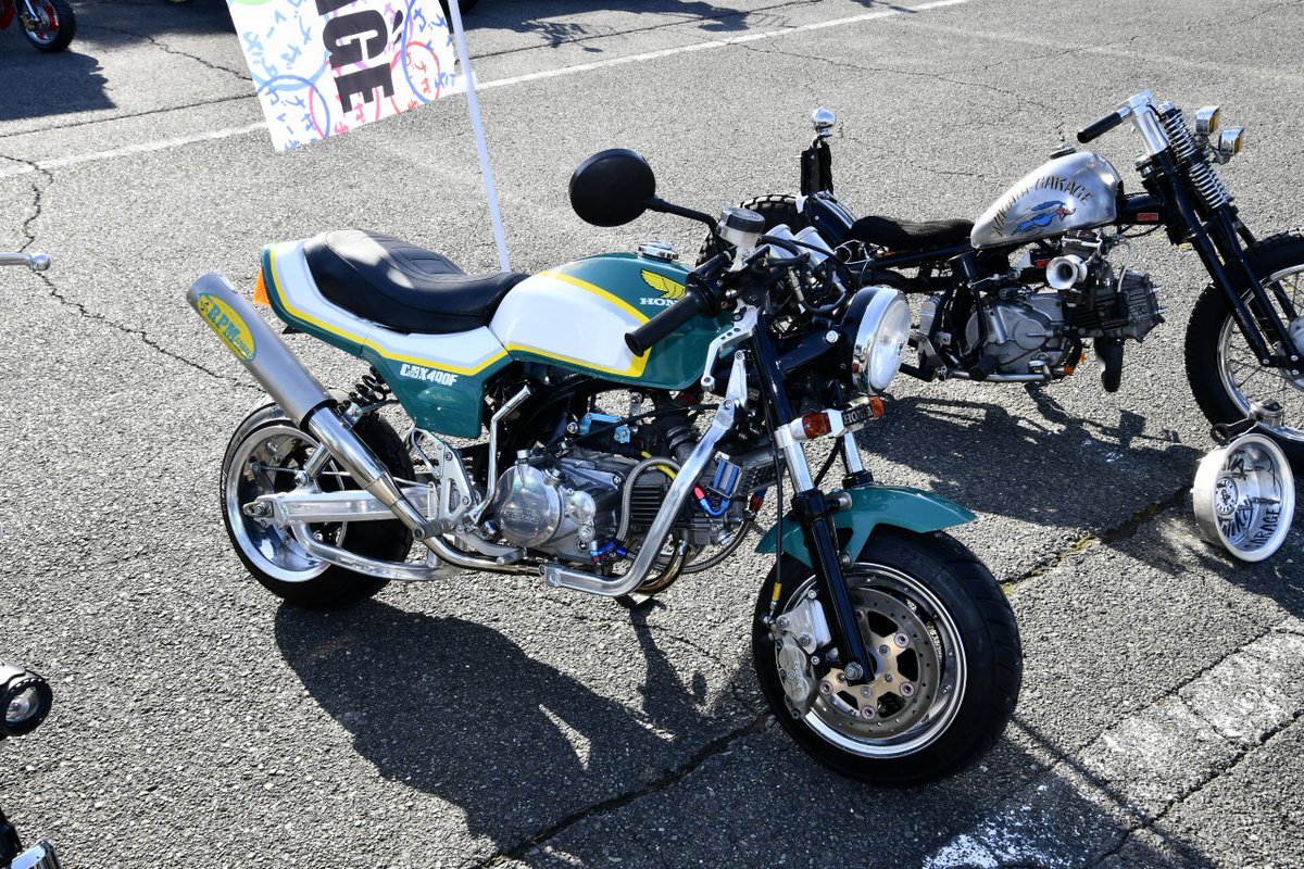CBX仕様のモンキー！カラーリングもバシッと決まってます！！