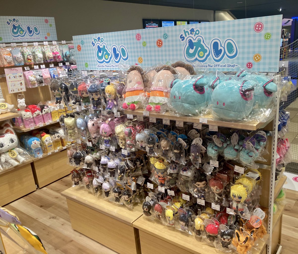 shop_nui_bnn's tweet photo. ✨🎉本日OPEN🎉✨
『shopぬい サンエー浦添西海岸パルコシティ店』が本日OPENです🌴🌴🌴
かわいいぬいぐるみたち🧸の他に沖縄限定「シーサー ポンチョ」もございます🤩💖
ぜひお手持ちのぬいに着せてくださいね📸
みなさまのご来店お待ちしております🌺
#パルコシティ
#PARCOCITY
#shopぬい https://t.co/REVKSSWGPh