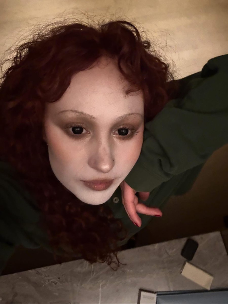 glusong's tweet image. i wish my sleep paralysis demon looked like this