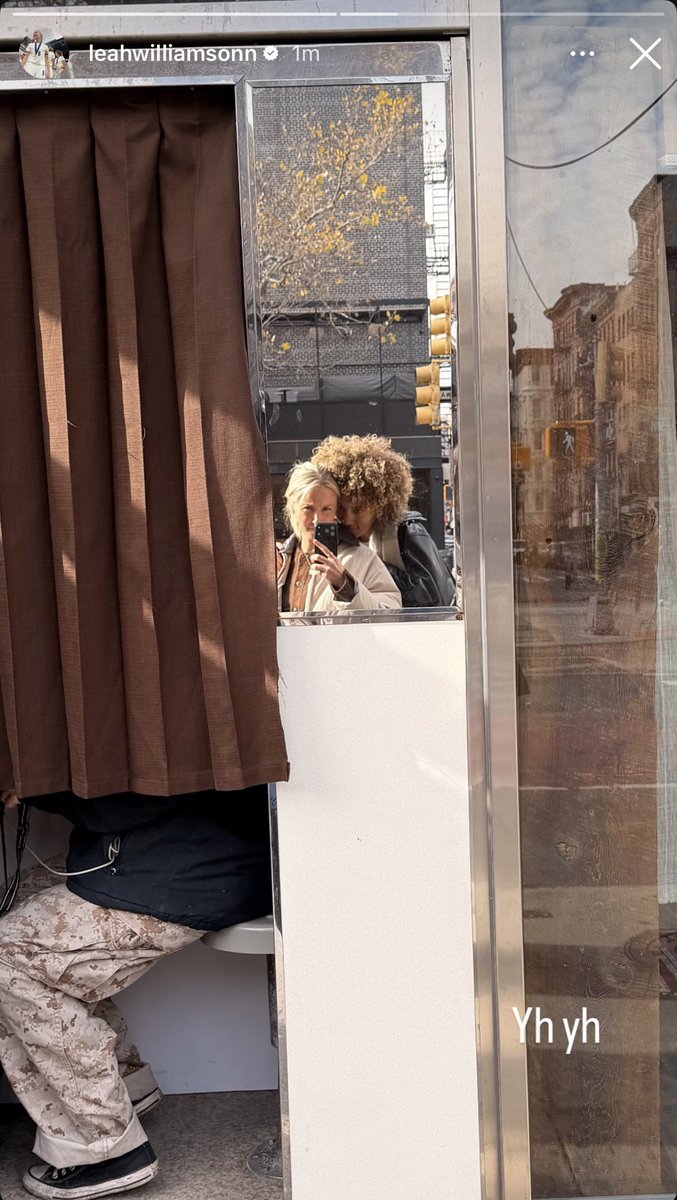 lw6source's tweet image. 📸 | leah williamson with elle smith, via ig stories
