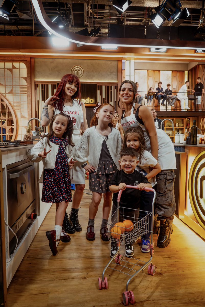 Hoy cocina está banda.
Hoy se llora, primer aviso ❤️ #MasterChefCelebrity