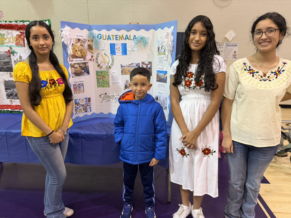 BGESOL's tweet photo. First Multicultural Night at Belle Grove and it was amazing seeing everyone represent their cultures so proudly! https://t.co/KOSaUoy3R5