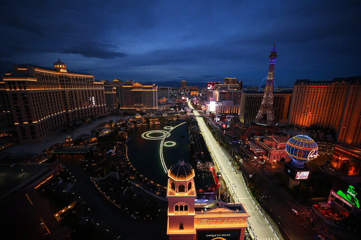 Vegas by night 🌃🌙

#F1 #LasVegasGP