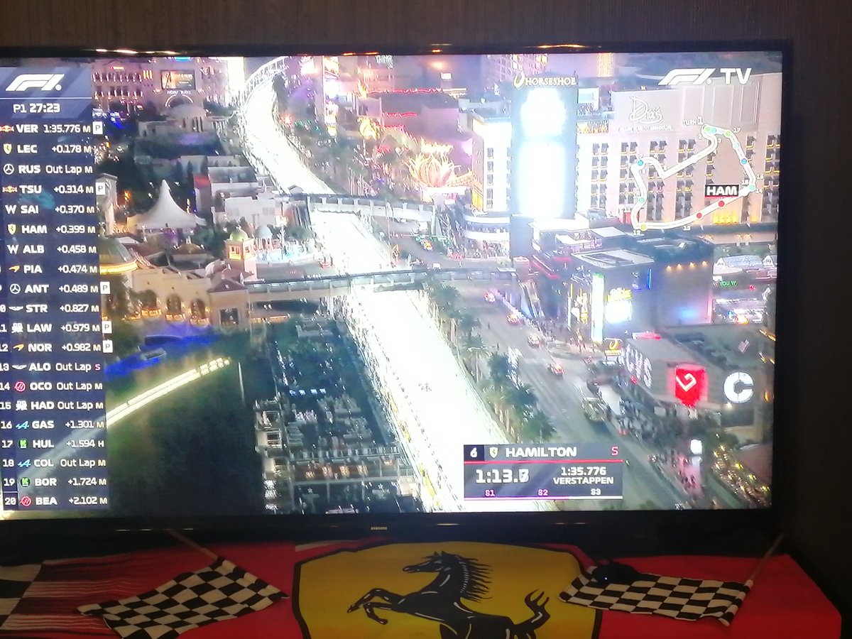 karlaceja21's tweet photo. Minuto 26 P1
@LewisHamilton el mejor tiempo
Gran Premio De Las Vegas 
#GranPremioDeLasVegas
#GPVegas #Formula1 #F1 @F1 #VegasGP 
#LegalmenteBella @SpotlightLAT https://t.co/nc7dDCt790