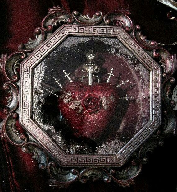 highkeydracula's tweet image. What my heart looks like🫀