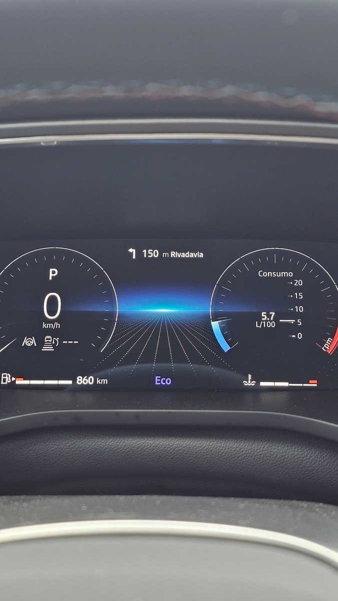 FedeRacun's tweet photo. @Abi_nt Lo compre hace un mes y ya hice como 3000Km. En ruta 860km de autonomía, a 110 va a 1900rpm. Cadenero, 4 cilindros, 260nm, caja de 7ma con levas. 9 parlantes Bose, baúl gigante, re silencioso, con el centrado de carril y el crucero adaptativo se maneja solo. Re contento la verdad https://t.co/JBmb9LlgdQ