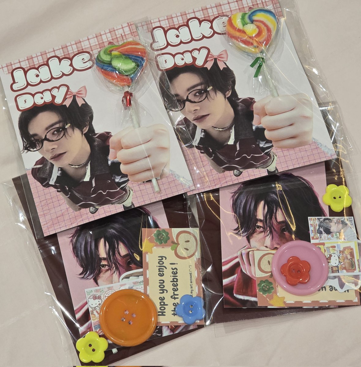 kisseui's tweet photo. This is what the kit looks like ૮ ˶ˆ ﻌ ˆ˶ ა!

Limited 50 sets (fcfs) 
𝙃𝙚𝙡𝙥 𝙨𝙝𝙖𝙧𝙚 𝙖𝙣𝙙 𝙡𝙞𝙠𝙚 ☘︎ #StarringJakeInKL
⊱ ────── {.⋅ ♫ ⋅.} ───── ⊰ https://t.co/IKlU0LjKGk