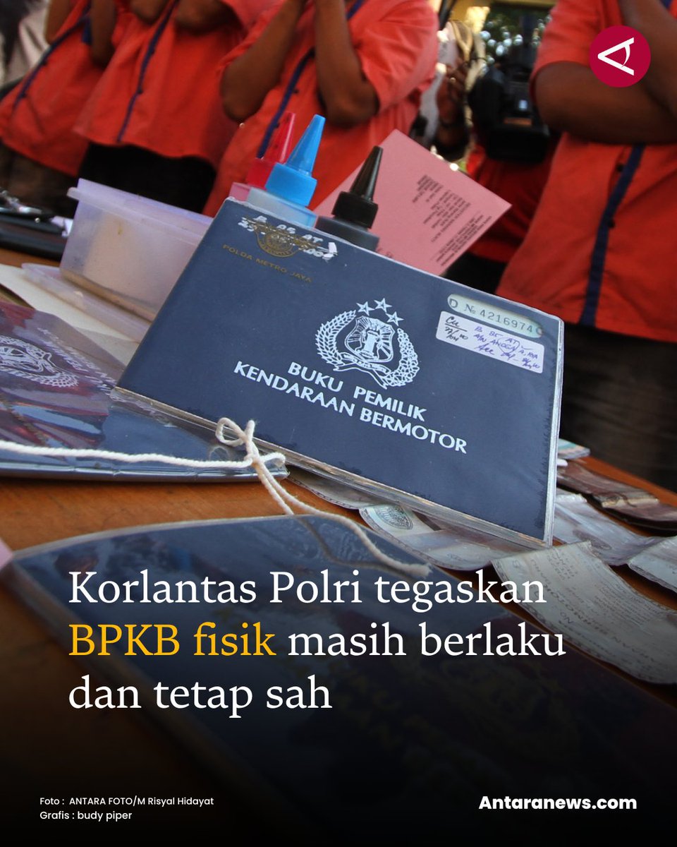 antaranews's tweet photo. Dokumen digital, sambung dia, memiliki kekuatan hukum yang sama, tetapi lebih aman karena tersimpan dalam sistem yang terintegrasi dan sulit dipalsukan.
#bpbk #korlantas #dokumenkendaraan
Baca selengkapnya
https://t.co/z3RPQ91iBo https://t.co/9nXT1IW50X