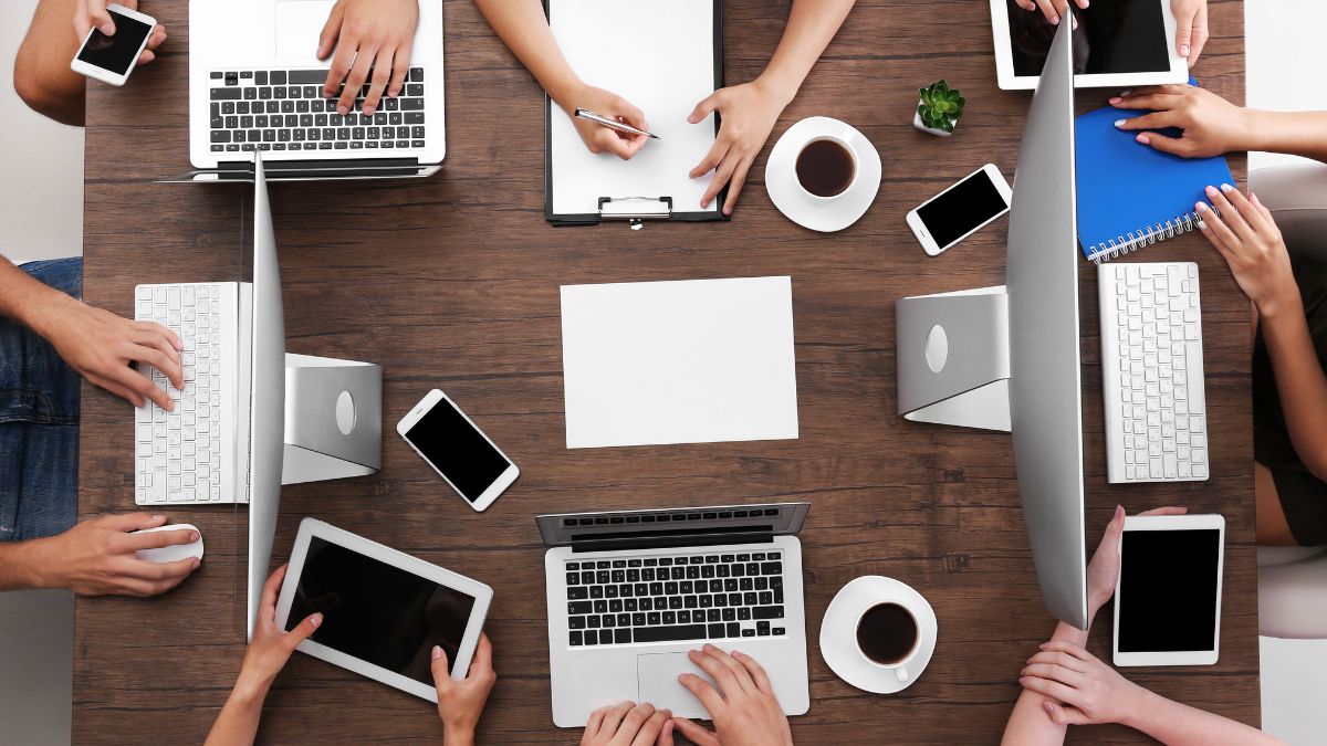 NextelleUSA's tweet image. Productivity or Procrastination? The Smartphone Workplace Debate

From checking emails to managing meetings through apps, these pocket-sized devices have completely changed the way we get things done.

Visit our website at nextelle.net.

#Phones #NextelleWireless