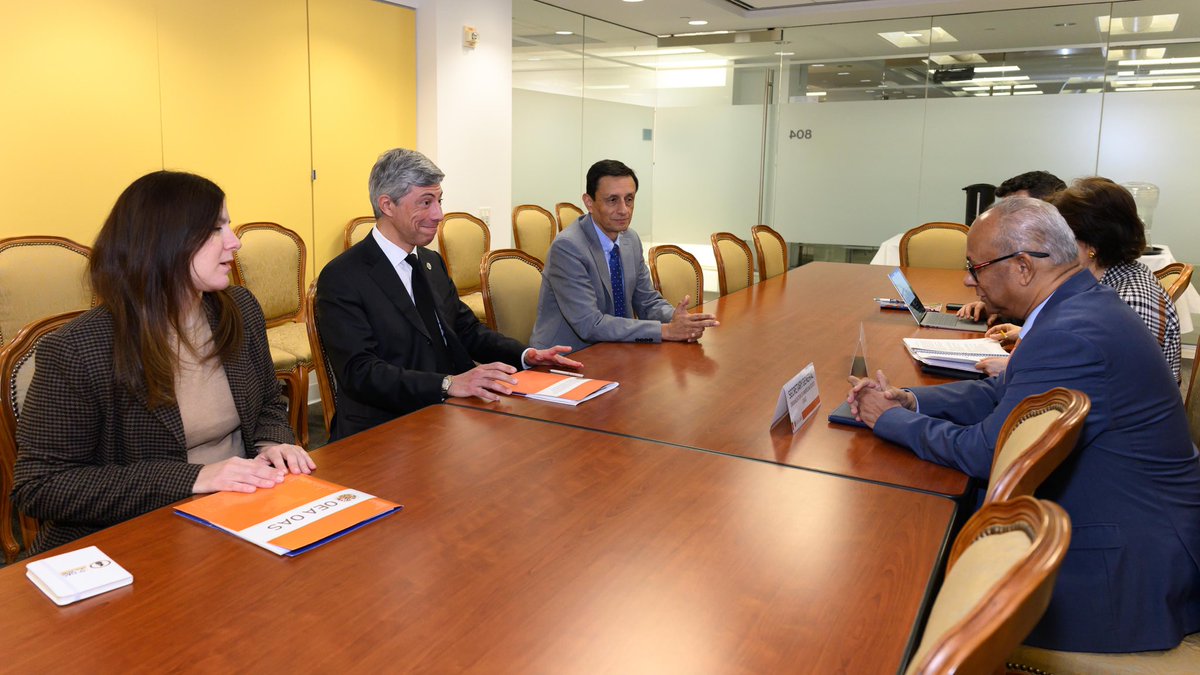 Met today with the President of the <a href="/OAS_official/">OAS</a> Administrative Tribunal, Pablo Sandonato de León. We discussed strengthening independent administrative justice, due process, and timely, transparent resolution of workplace disputes. I reaffirmed our commitment to a fair system