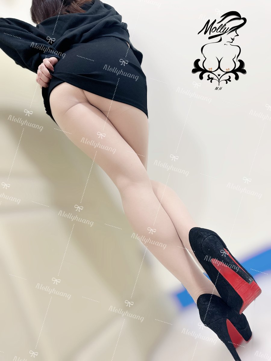 絲襪就是要直穿才誘惑😈

#轉推留言愛心加跟隨 ❤️
#無碼影片照片都在Fansone 😍
#感覺派戀愛感人妻💋 https://t.co/ERpKuNqfuE