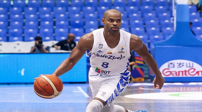 noticierovv's tweet image. #Deportes | Selección venezolana de baloncesto inicia preparación para clasificatoria FIBA 2027

Amplía la información aquí: noticiasvenevision.com/noticias/depor…

#NoticiasVenevision #20Nov