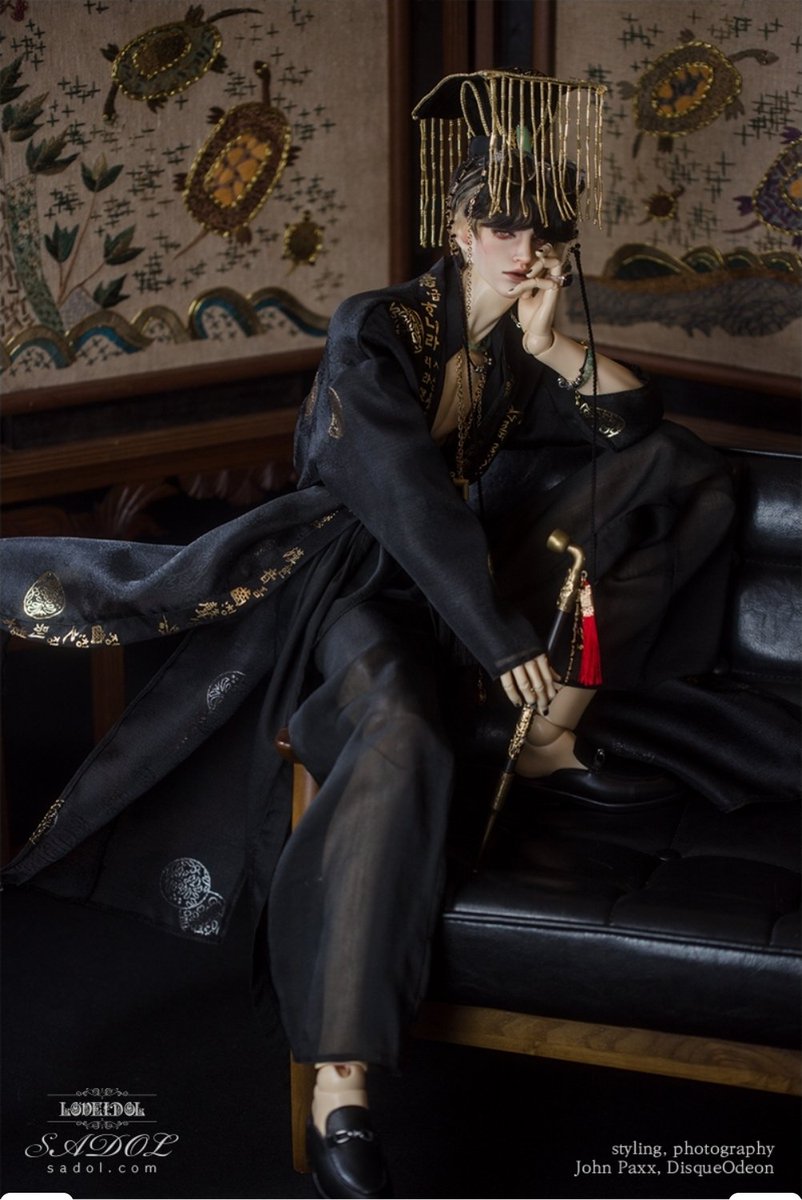 안녕하세요.사돌입니다.
Limited[BLACK SHADOW] 
2차 판매진행합니다.
[사자][염라]
.기간: 11월 21일 - 12월10일
.2세트 구매 시 시스루 코트 1벌 증정
⠀