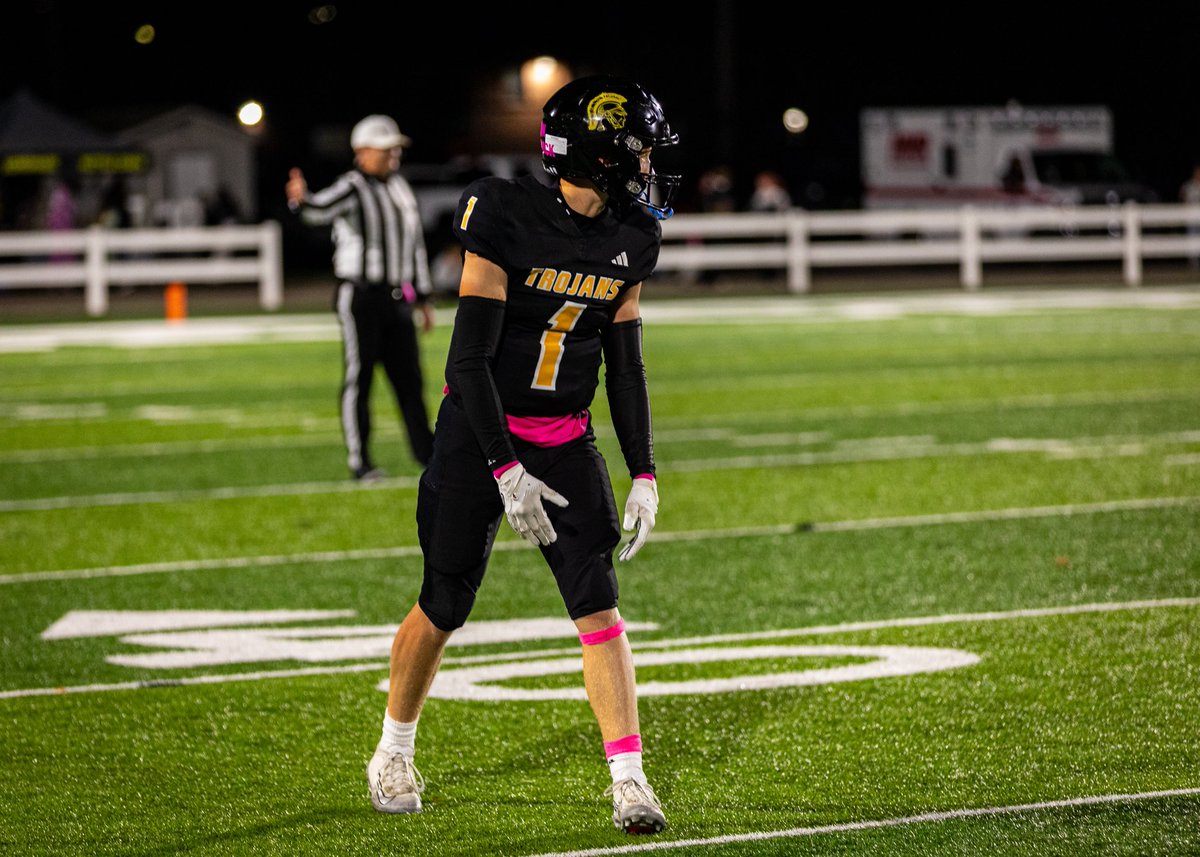 CarterGle1's tweet image. Senior Season Highlights

First Team All-SVL Wide Receiver

@TrojanStrength 
 hudl.com/v/2TDsnU