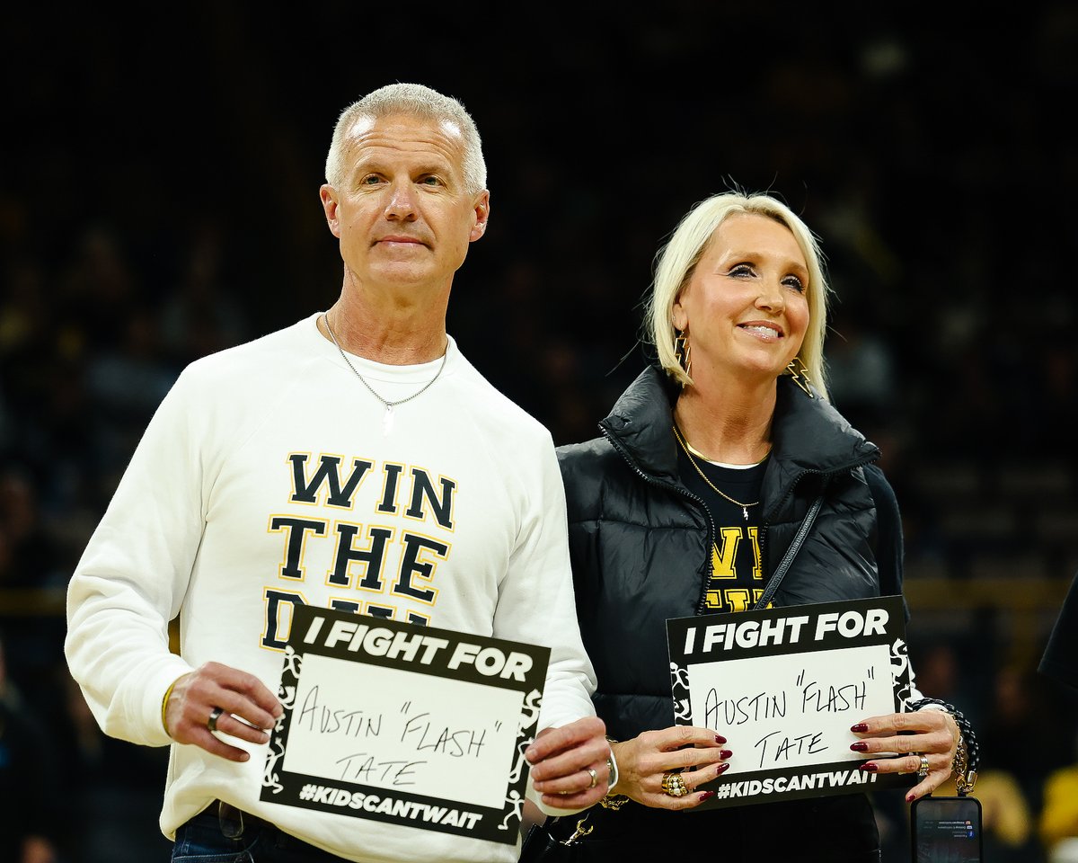 IowaHoops's tweet image. I Fight For... 🖤

@UIDM x #Hawkeyes