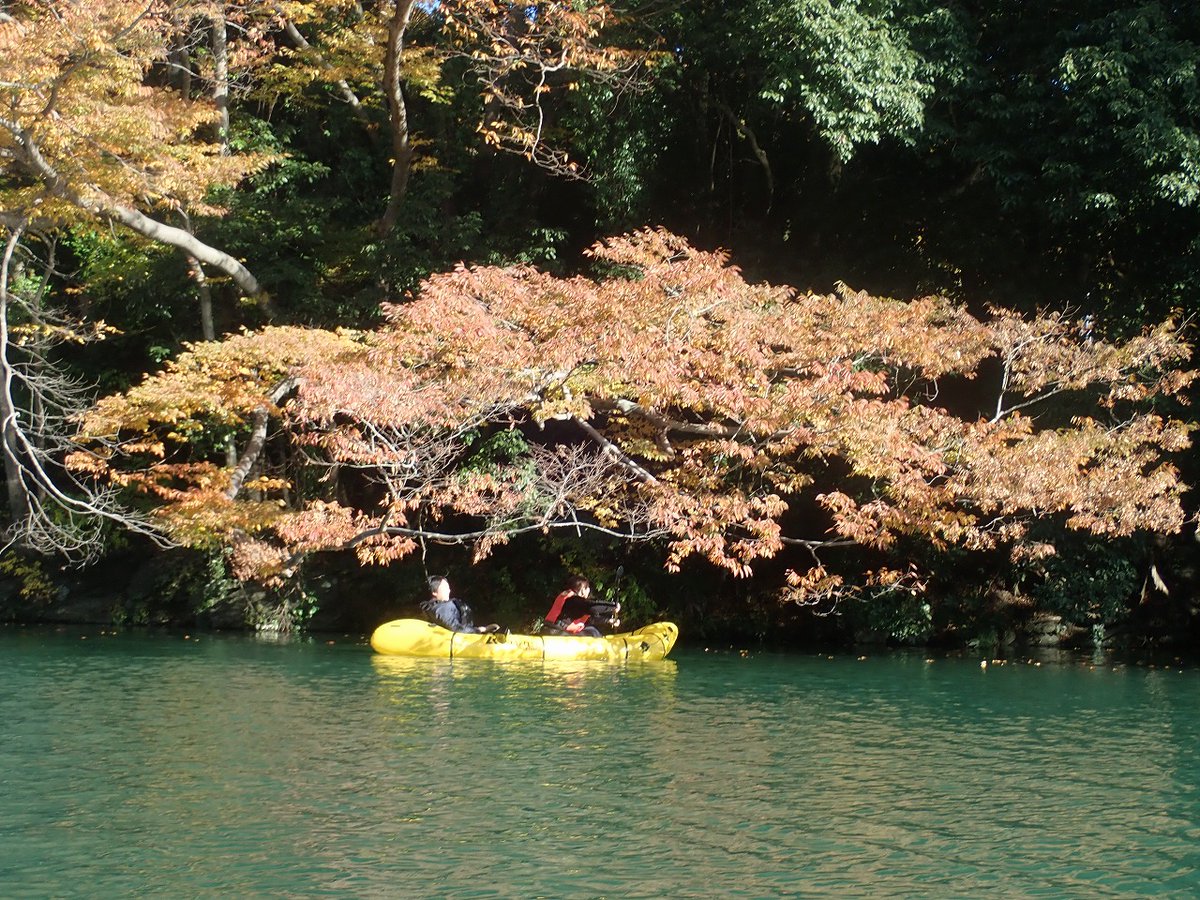 おはようございます。bossです。
パックラフトの静水コースがいい感じ。
ツアーの質を高めるべくウェーダーをツアーに導入しようかと、あとティータイムの演出。まだまだ改善の余地ありです！