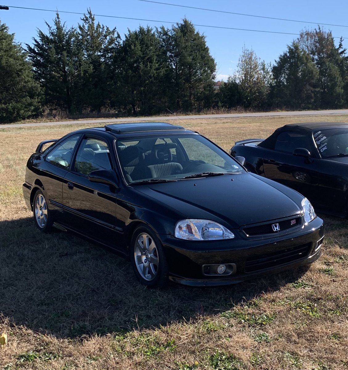 sanjyou_s2k's tweet image. 駐車場にもカッコいいのいた
#usdm