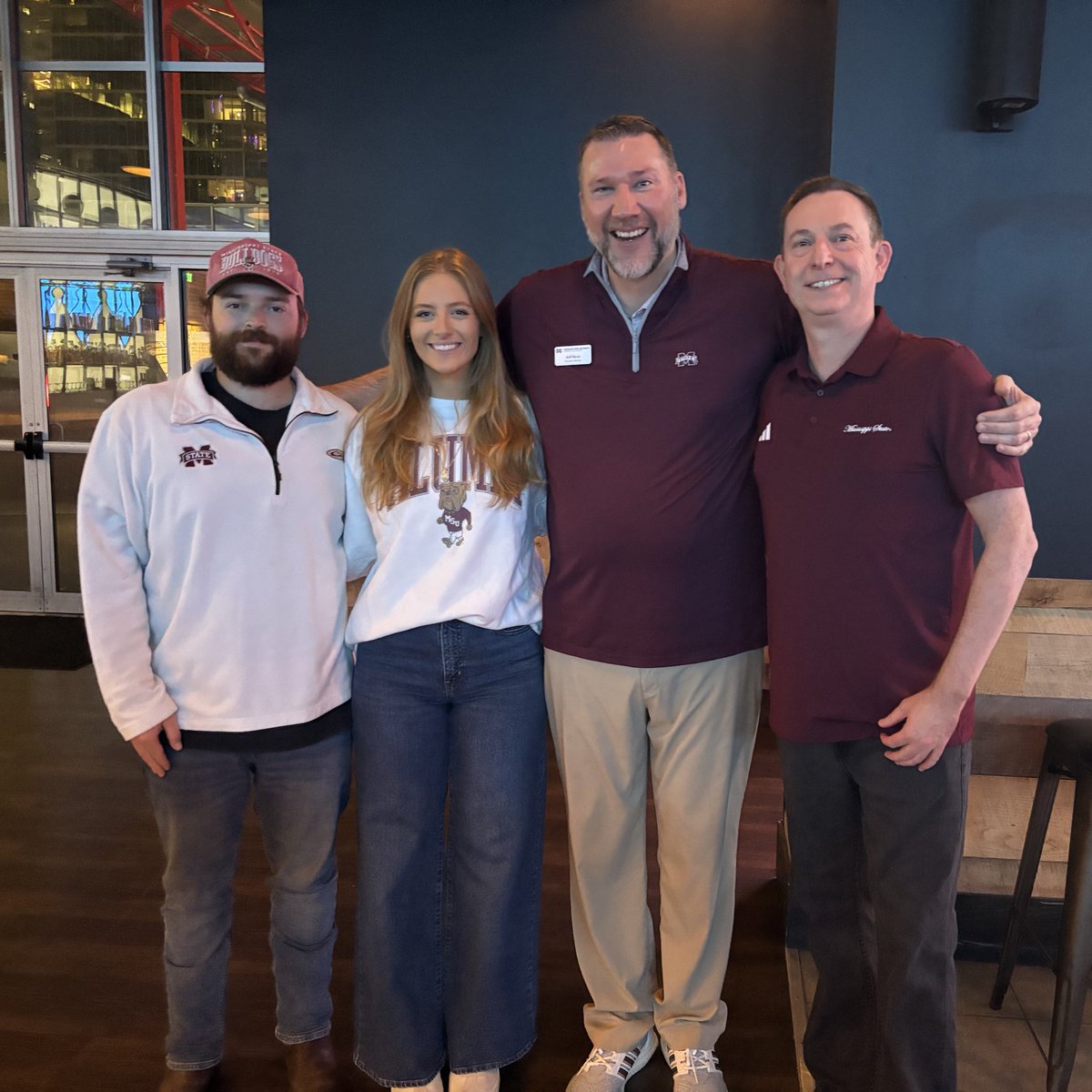 MSStateAlumni's tweet image. We’ve got some Bulldogs in Kansas City ready to cheer on @HailStateMBK! 

📍 Power &amp;amp; Light District