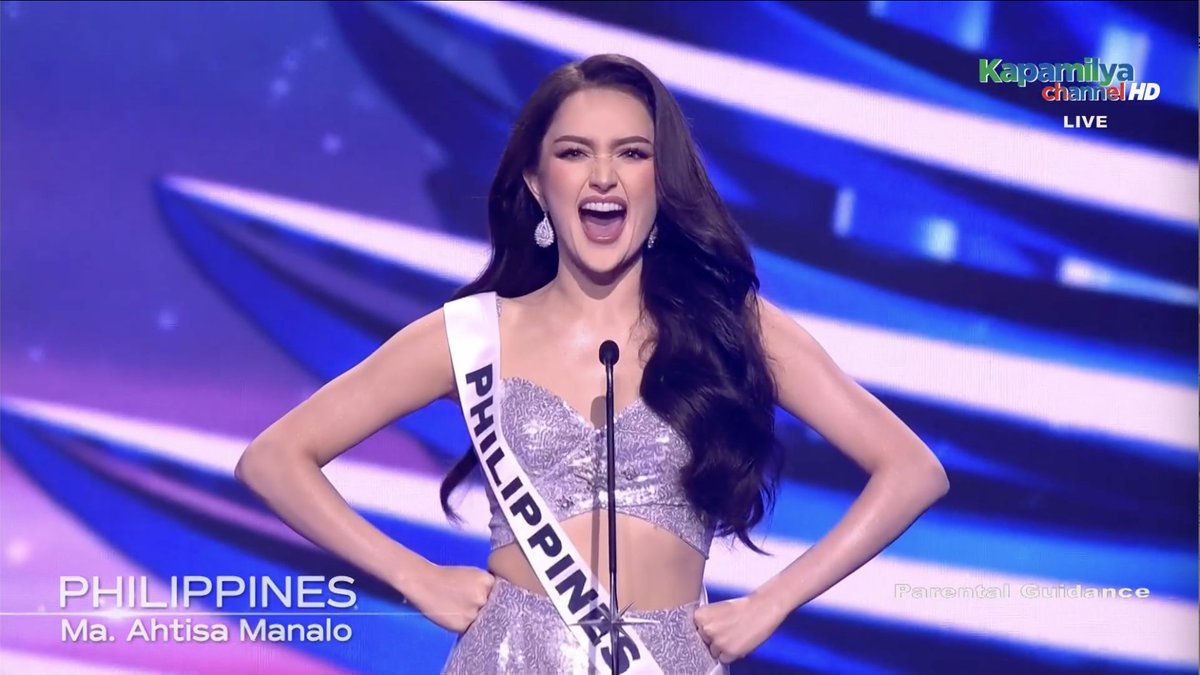 ABSCBNNews's tweet image. PILIPINAS!!! 🇵🇭🇵🇭🇵🇭

LOOK: Ahtisa Manalo proudly carries the Philippines during the opening of #MissUniverse2025.

(Courtesy: Miss Universe Organization/iWant)