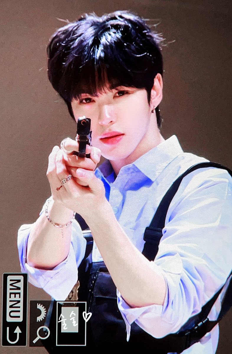 술이 tweet media