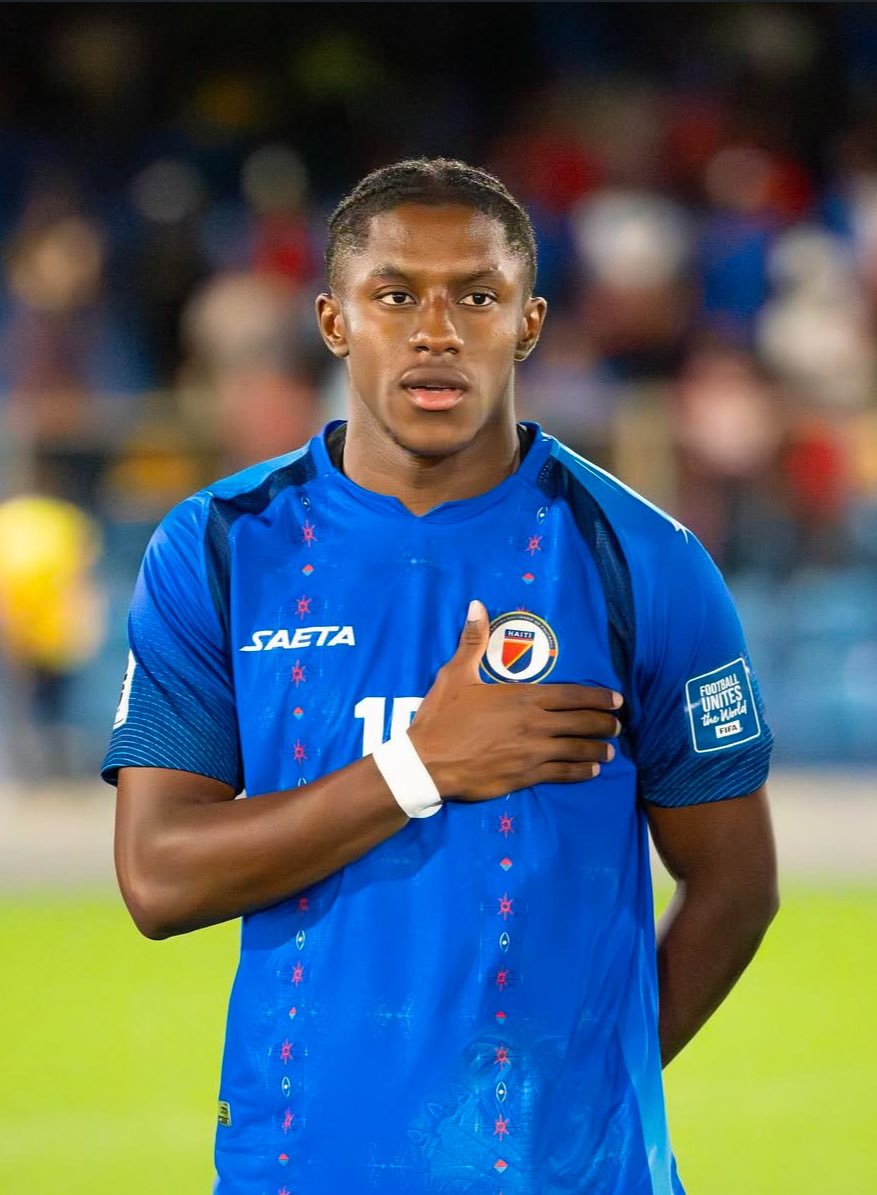 J A Y - K O V I N - M I C H E 🦊🤟 tweet media