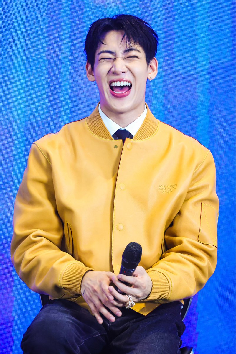 LoveBB0662's tweet image. เจ้าความรัก ของแบมมี่ ขอให้มีความสุขทุกวัน สุขภาพใจกายแข็งแรง และประสบความสำเร็จนะครับ ขอให้พวกเราชาวแบมมี่ มีความสุขทุกวันน้าาา 🖤❤️
#3YBammieForBamBam