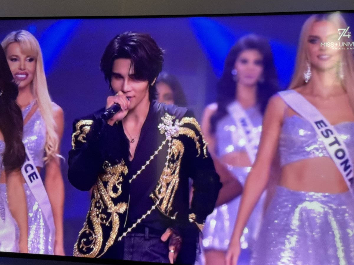 luithcrewthe's tweet photo. MGI team made the right decision picking Jeff Satur for Miss Universe 2025!! 

CHILLSS!!!! ✨ HE IS A STAR!!! 

#MissUniverse2025 #JeffSatur https://t.co/yLVaXdE1rw