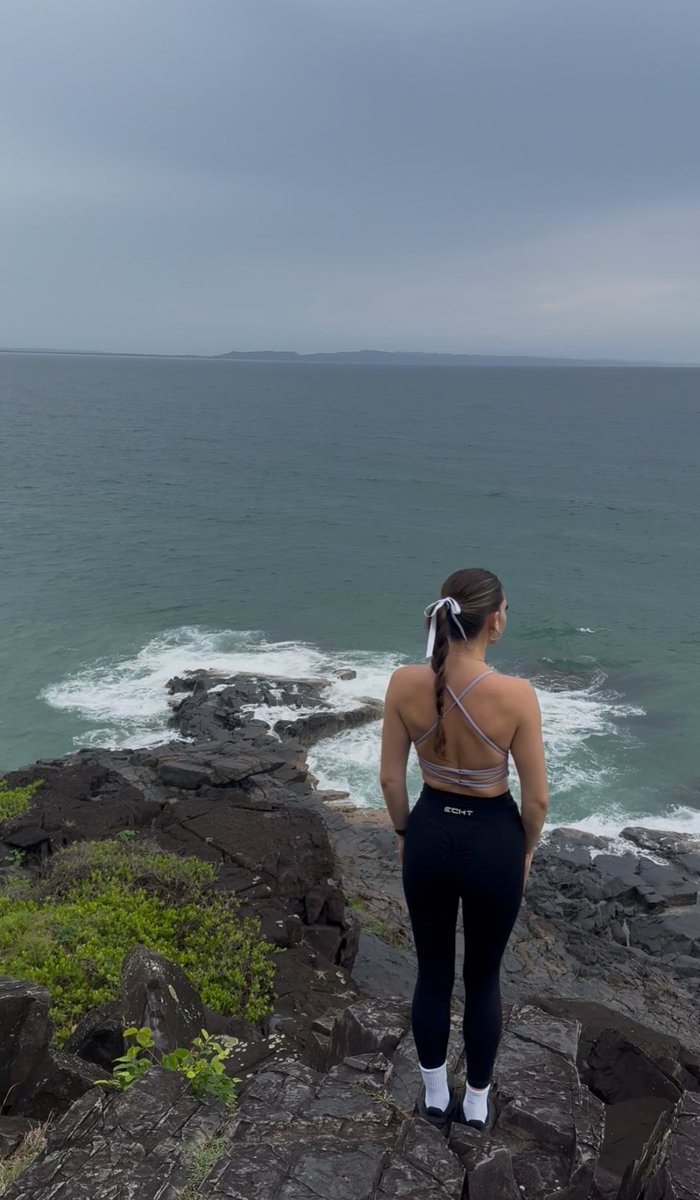 Loving early morning runs 🎀🤍