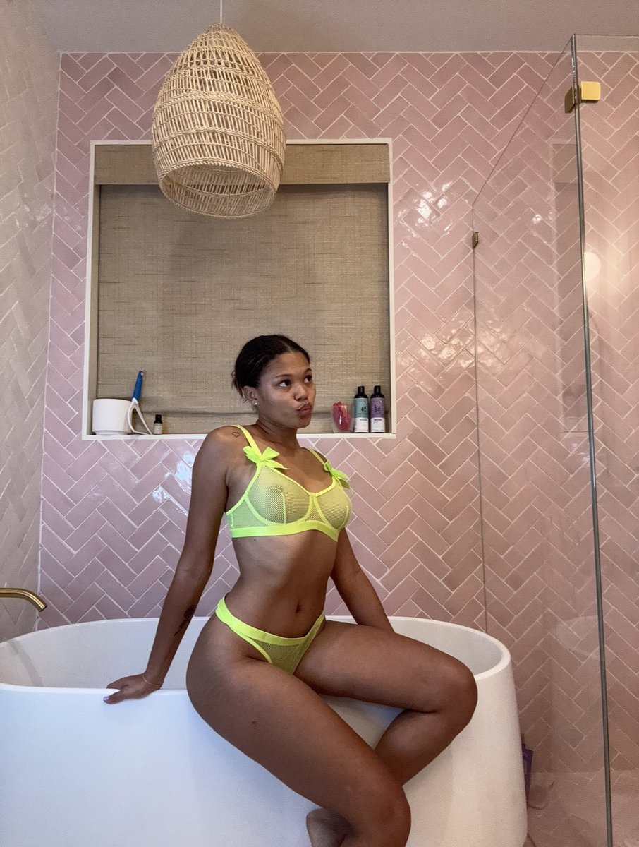 MichAndersonnn's tweet photo. You’re missing out BIG time if you aren’t subscribed! NEW 🥵🔥 (FREE SITE) 
👉🏼https://t.co/jqTfj86o29  👈🏼 https://t.co/Nf3WvzyHM4