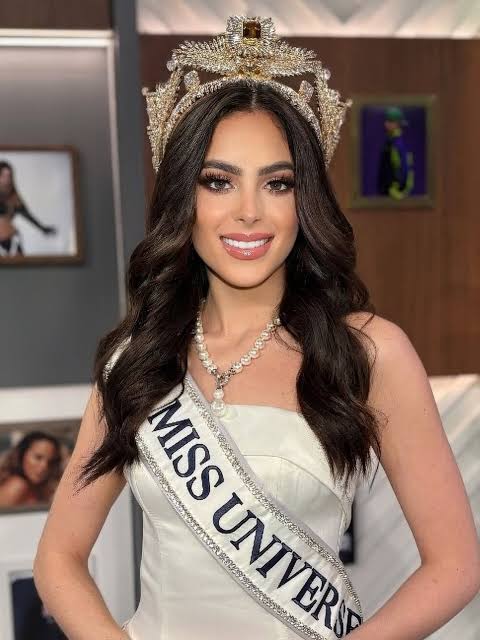 Estradamyers's tweet image. Fátima Bosch, todo México está contigo. Mucho éxito.

Haznos soñar

¡Vamos México! ¡Vamos Tabasco!

#FátimaBosch #MissUniverse #MissUniverso #MissUniverso2025 #Tabasco #México