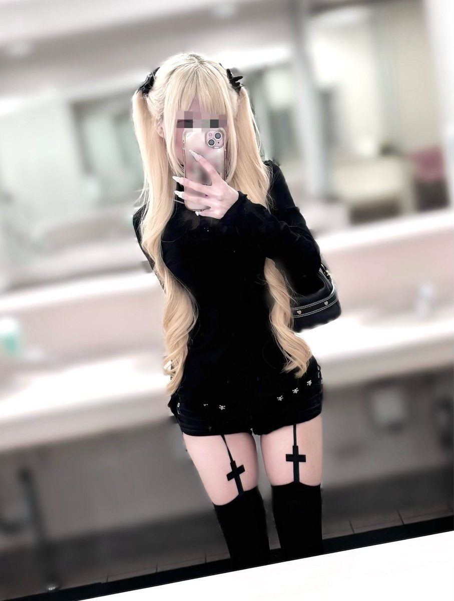 gamyu__'s tweet photo. 🖤🤍 https://t.co/gjSRGh48Oz